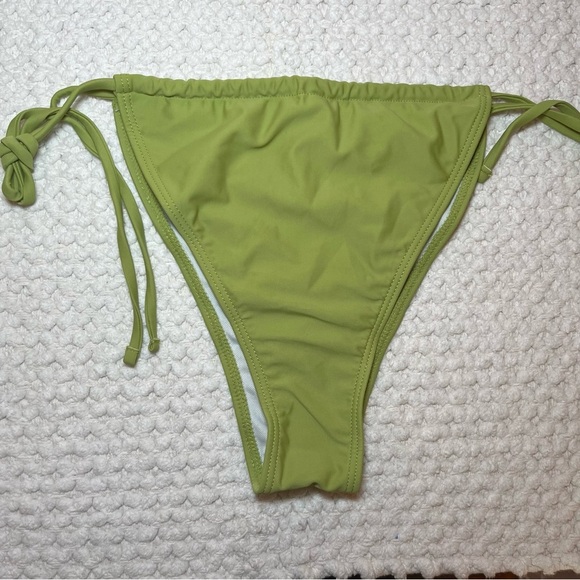 Lime green two Piece Bikini Size Lare - Picture 7 of 8